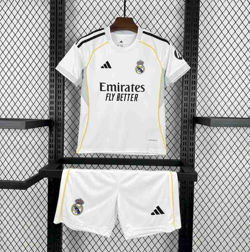 Maglia Calcio Real Madrid Set Bambino Prima 2025 2026 Maglia Calcio Real Madrid Set Bambino Prima 2025 2026 2