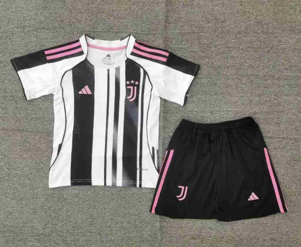 Maglia Calcio Juventus Set Bambino Prima 2025 2026 Maglia Calcio Juventus Set Bambino Prima 2025 2026