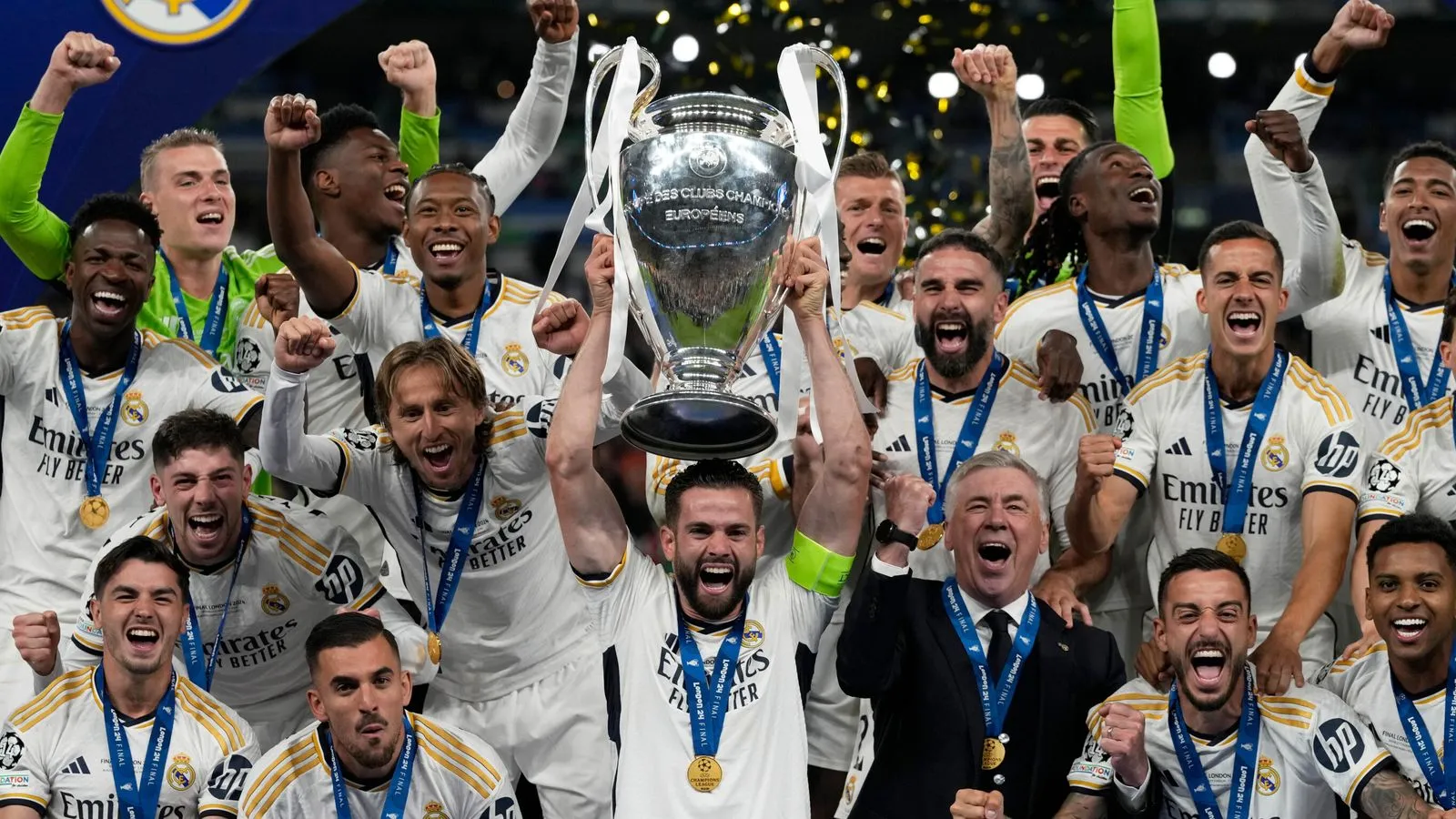 Mistero Risolto! Perché i Calciatori Non Si Ammalano Mai? (E Come Allenarti Come Loro 🏋️ Nuove Maglie Real Madrid 2025