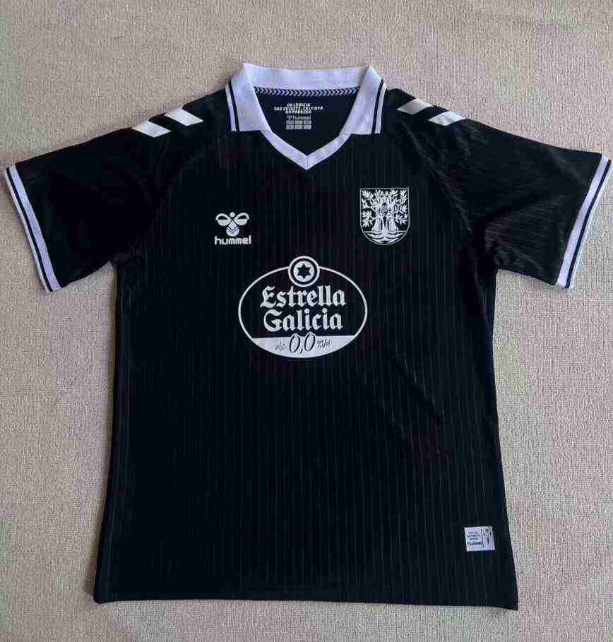 Thailandia Maglia Calcio Celta Vigo 100th 2025 2026 Nero Thailandia Maglia Calcio Celta Vigo 100th 2025 2026 Nero