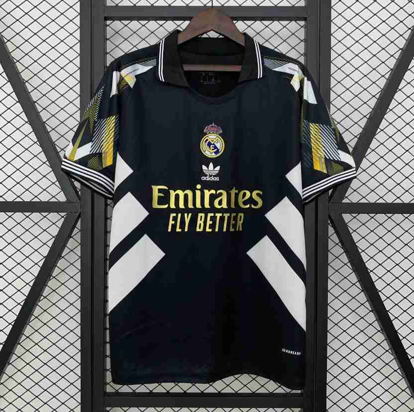 Thailandia Speciale Maglia Calcio Real Madrid 2025 2026 Nero Thailandia Speciale Maglia Calcio Real Madrid 2025 2026 Nero