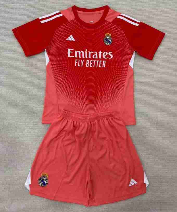 Maglia Calcio Real Madrid Set Bambino Portiere 2025 2026 Rosso Maglia Calcio Real Madrid Set Bambino Portiere 2025 2026 Rosso