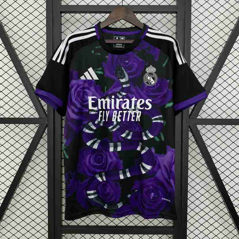 Thailandia Speciale Maglia Calcio Real Madrid 2025 26 Porpora Thailandia Speciale Maglia Calcio Real Madrid 2025 26 Porpora