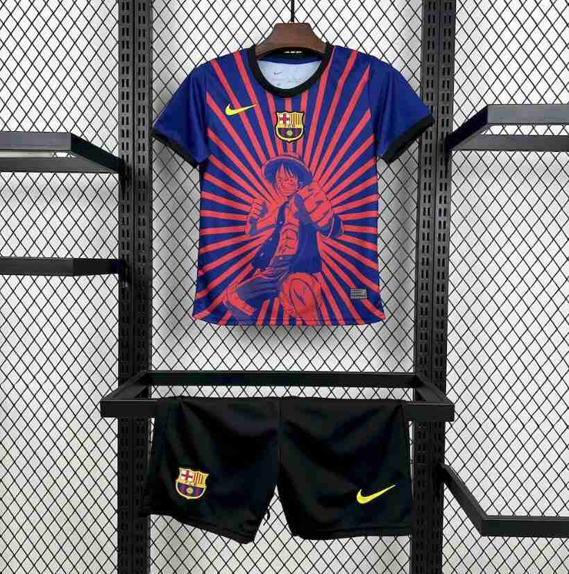 Maglia Calcio FC Barcellona One Peace Set Bambino Speciale 2025 2026 Maglia Calcio FC Barcellona One Peace Set Bambino Speciale 2025 2026