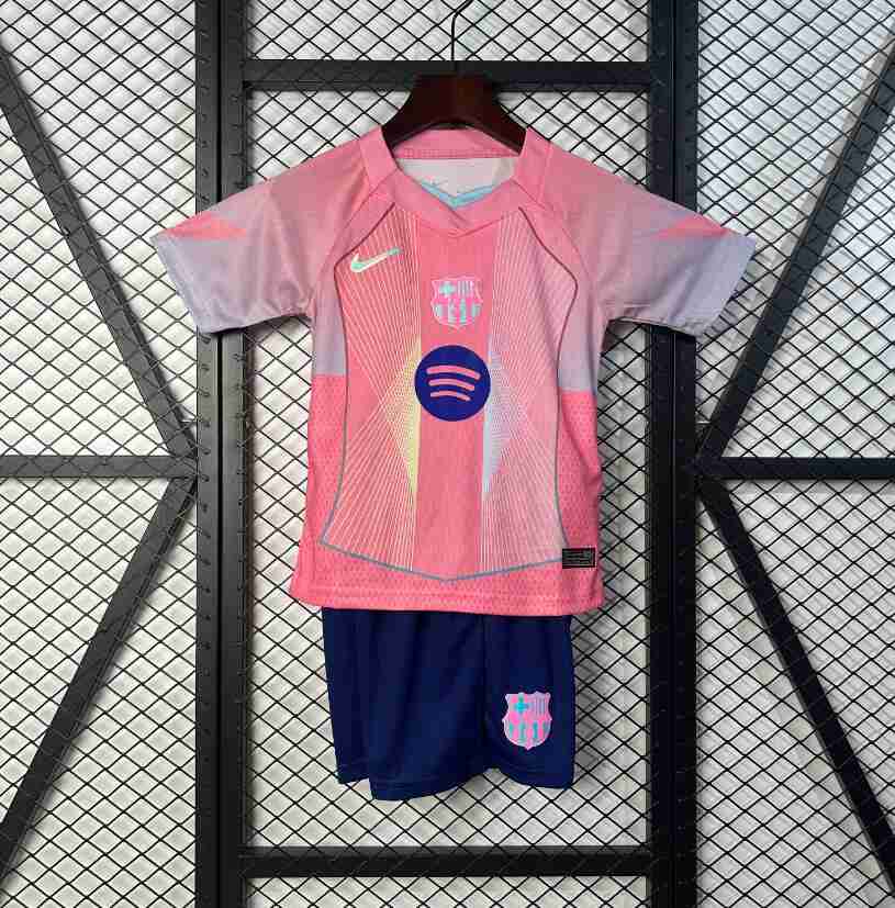 Maglia Calcio FC Barcellona Set Bambino Speciale 2025 2026 Rosa Maglia Calcio FC Barcellona Set Bambino Speciale 2025 2026 Rosa