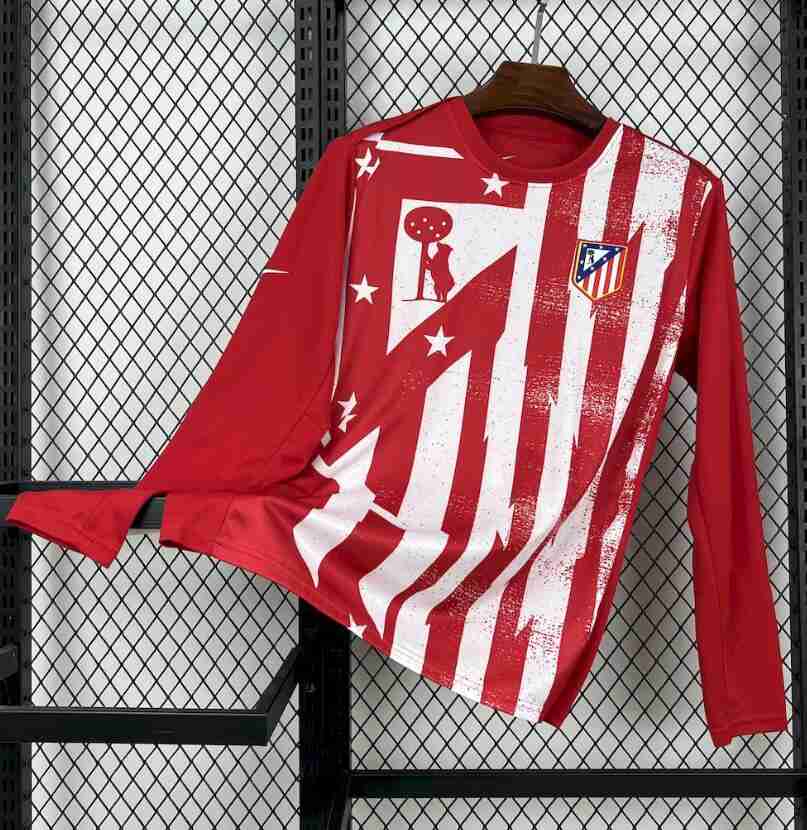 Thailandia Maglia Calcio Atletico Madrid Manica Lunga Pre-Partita 2025 2026 Rosso Thailandia Maglia Calcio Atletico Madrid Manica Lunga Pre Partita 2025 2026 Rosso